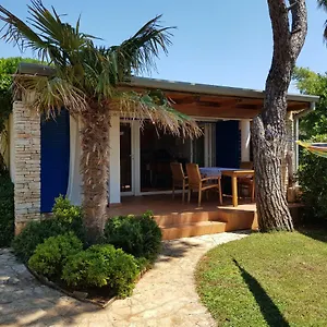 https://mediterranean-beach-house.in-istria.net